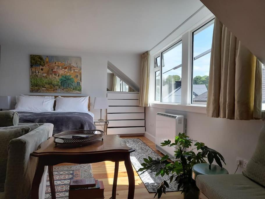 Paris Rooftop Studio At The Residence, Bantry Εξωτερικό φωτογραφία